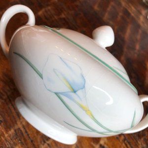 English Calla Lilly Sugar Bowl